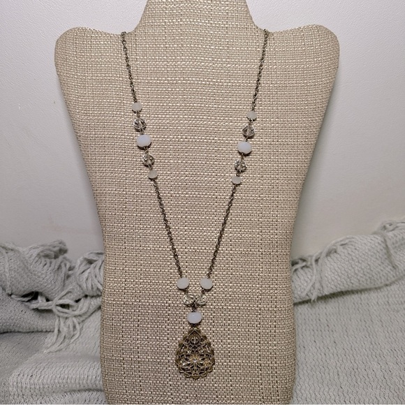 Vintage Inspired Antique Gold Tone with Pendant Necklace Boho Romantic Old Money - Picture 1 of 6
